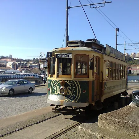 Velho *